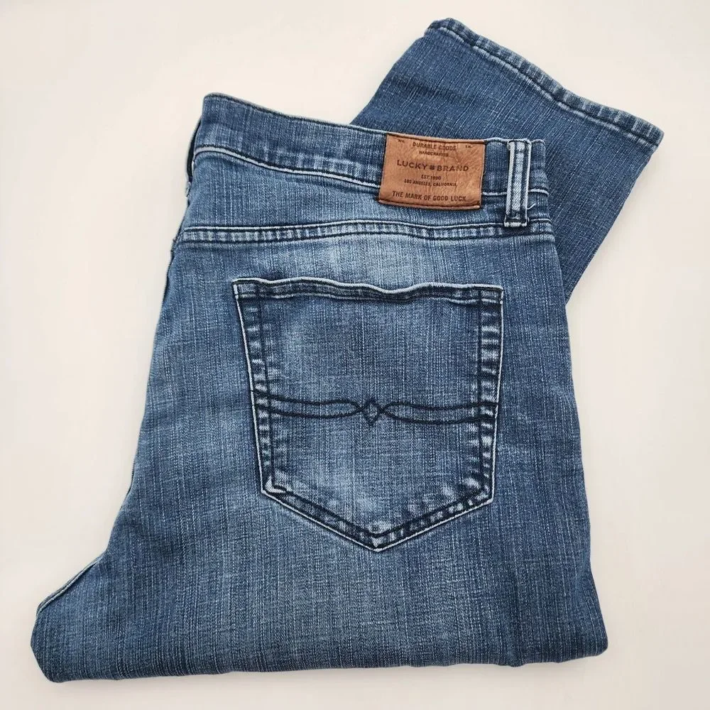 Lucky Brand 121 Slim Jeans Men's Size 38x34 Straight Leg Medium Wash Blue Denim